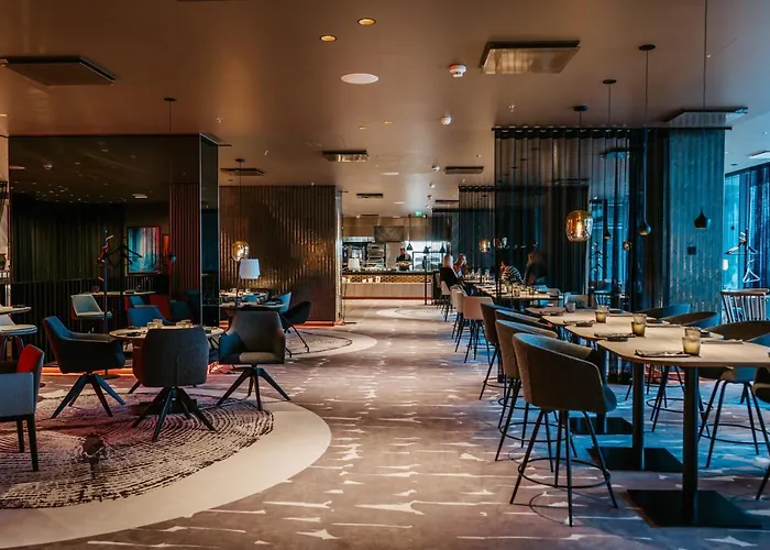 タリンク シティ ホテル 4*