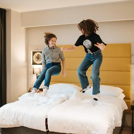 تالينك سيتي 4*